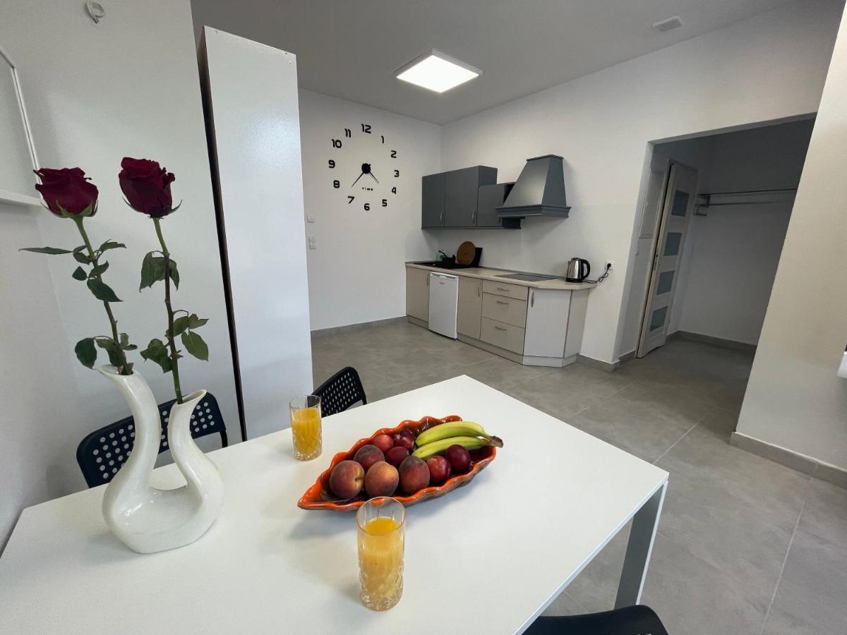 Apartament I W Centrum - Winda - 50 Metrow Od Starego Rynku Kościerzyna Exterior foto
