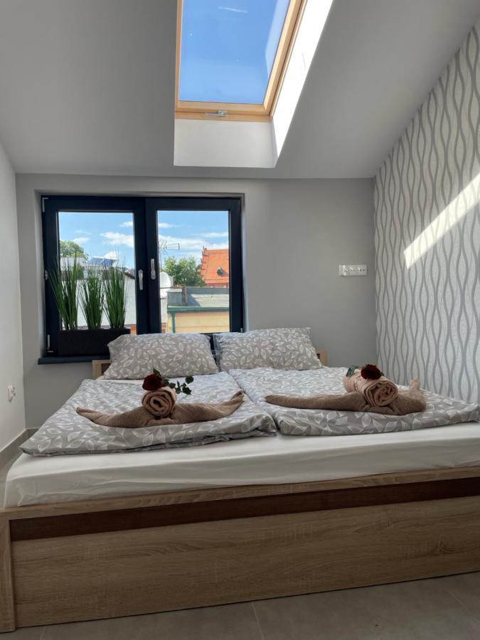 Apartament I W Centrum - Winda - 50 Metrow Od Starego Rynku Kościerzyna Exterior foto